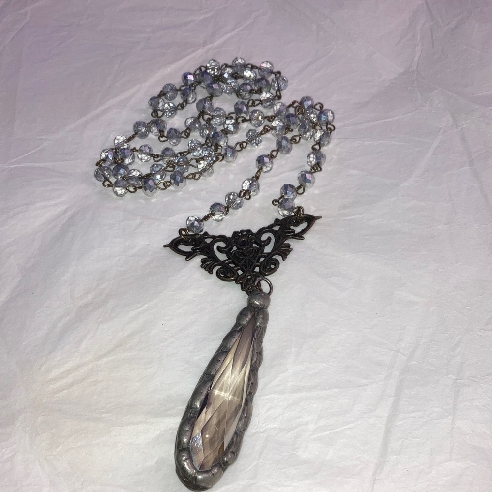 Elegant Goth Silver tone Pendant Necklace - Picture 3 of 4